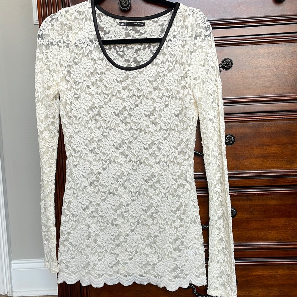 Lace tunic size large good used condition